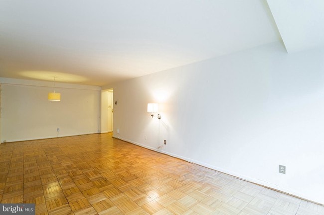 Building Photo - 6445 Luzon Ave NW