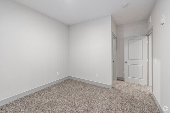 1 habitación, 1 baño - 931 pies cuadrados - Driftwood - Dormitorio - Mona Shores Flats