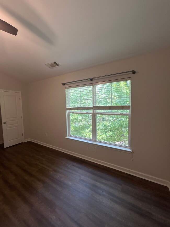 Building Photo - 3825 Cherokee Woods Way