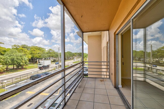 Foto del edificio - 4848 NW 24th Ct