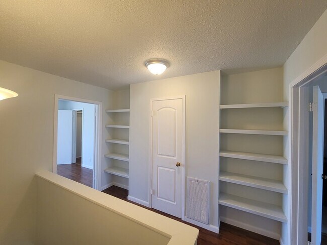 Foto del edificio - 215 Postoffice St