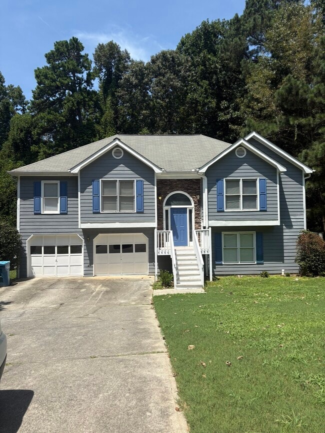 Building Photo - 2700 Fort Daniels Dr