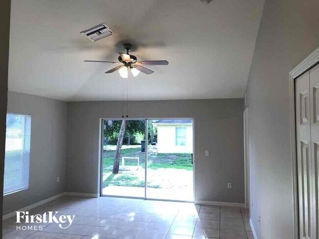 Building Photo - 317 Melissa Dr