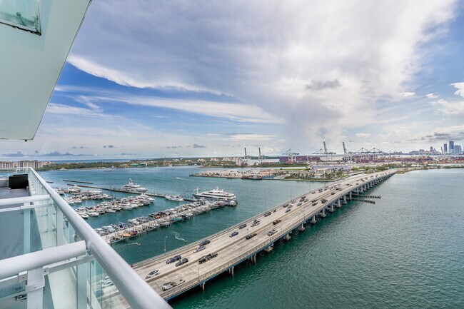 Foto del edificio - 520 West Ave