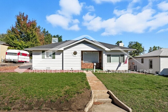 Charming Home with Central AC and Washer/D... - Charming Home with Central AC and Washer/D...
