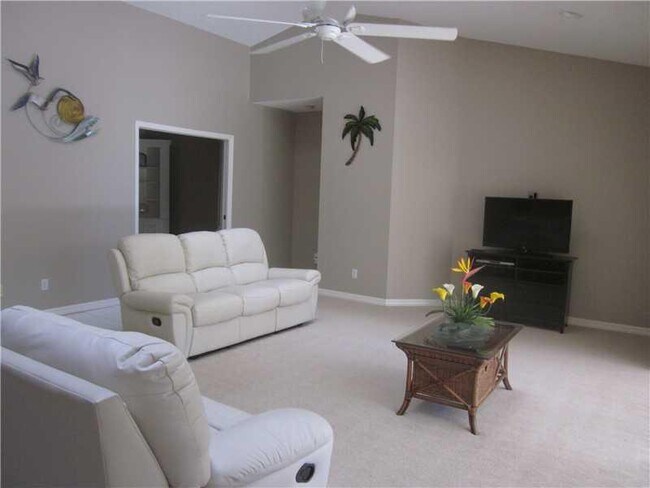 Building Photo - 2145 Waltons Ct
