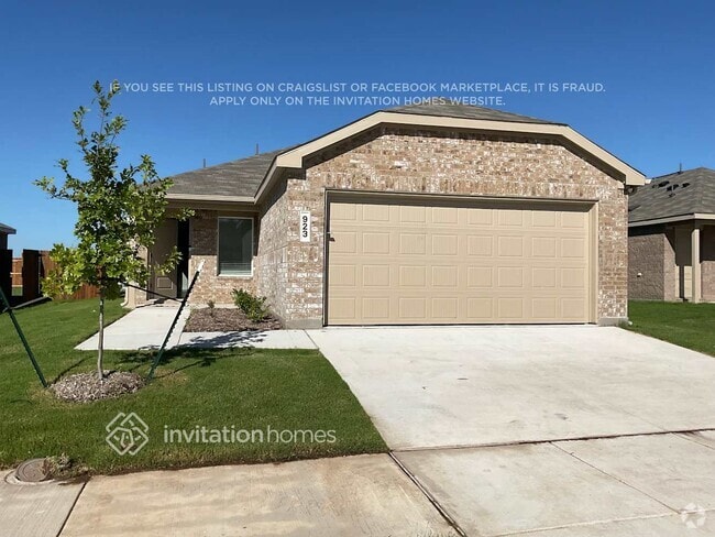 Building Photo - 923 Carrick Dr