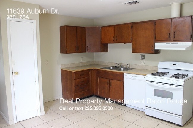 Building Photo - 11639 Auburn Dr