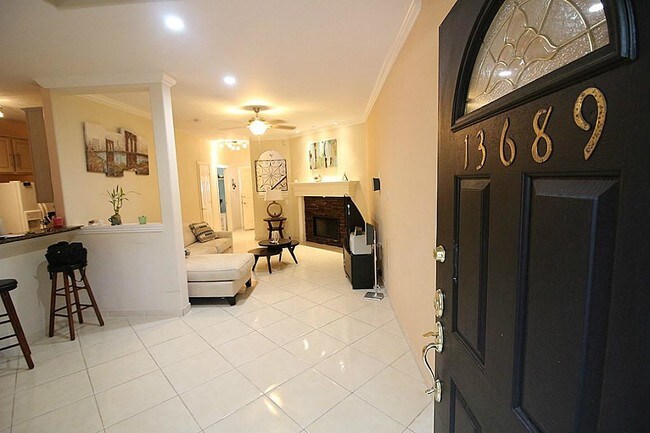 Building Photo - 13689 Garden Grove Ct