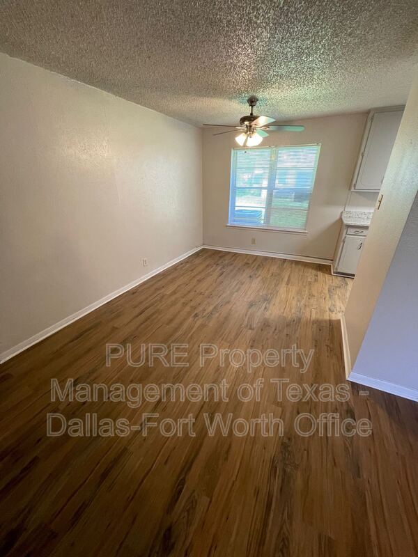 Foto del edificio - 408 W 4th St