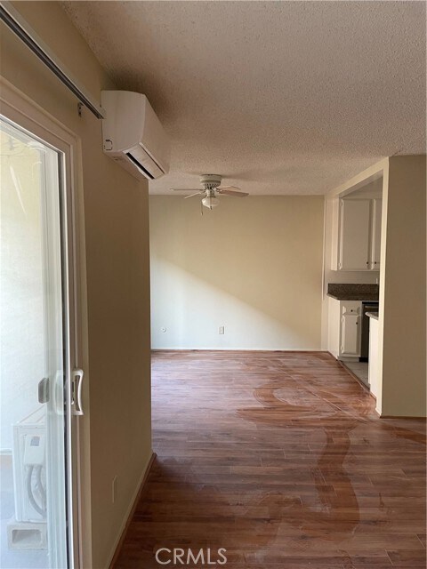 Foto del edificio - 1132 N Stoneman Ave