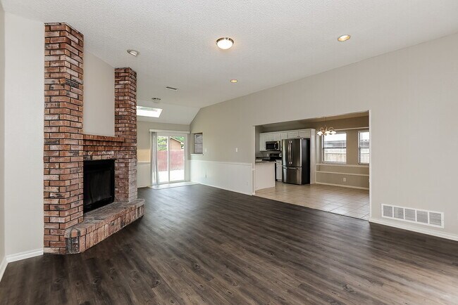 Building Photo - 6504 Running Creek Dr