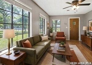 Foto del edificio - 705 Florence St