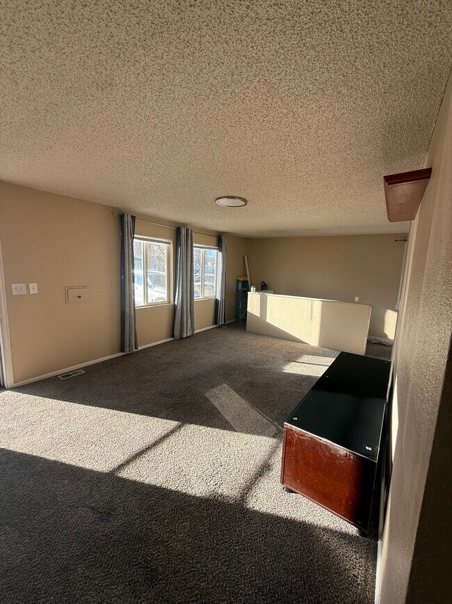 Habitación delantera 3 - 42 Alcott St