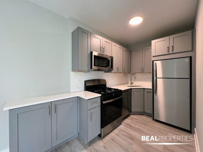 Foto del edificio - 0 bedroom in GLENCOE IL 60022