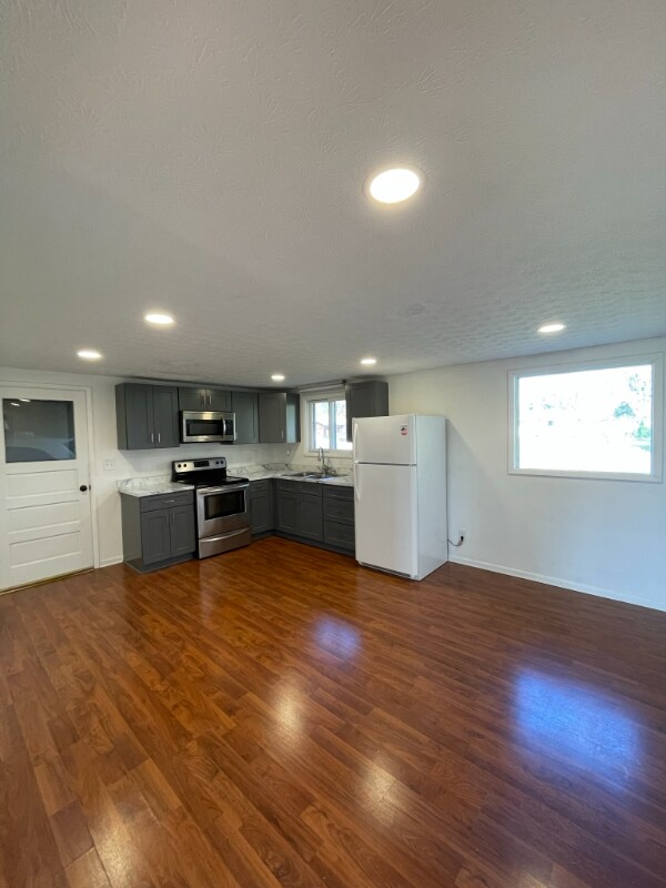 Foto del edificio - 218 Mouser St