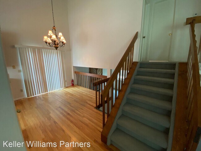 Building Photo - 3 br, 2 bath House - 1629 Maitland Ct