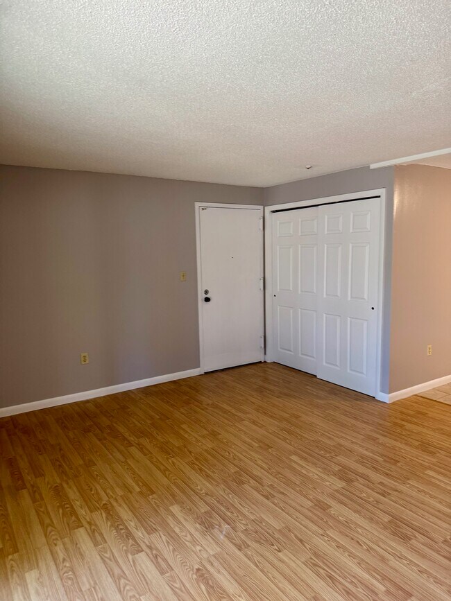 Foto del edificio - 4 Post Oak Ln
