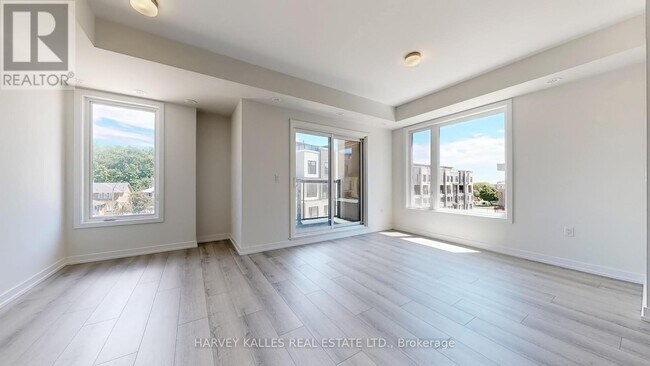 Building Photo - 3566 Colonial Dr