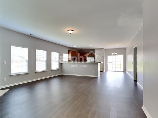 Foto del edificio - 621 English Oak Cir
