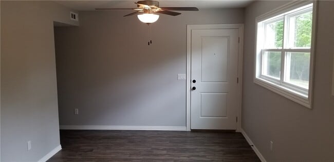 Building Photo - 662 Taylor St