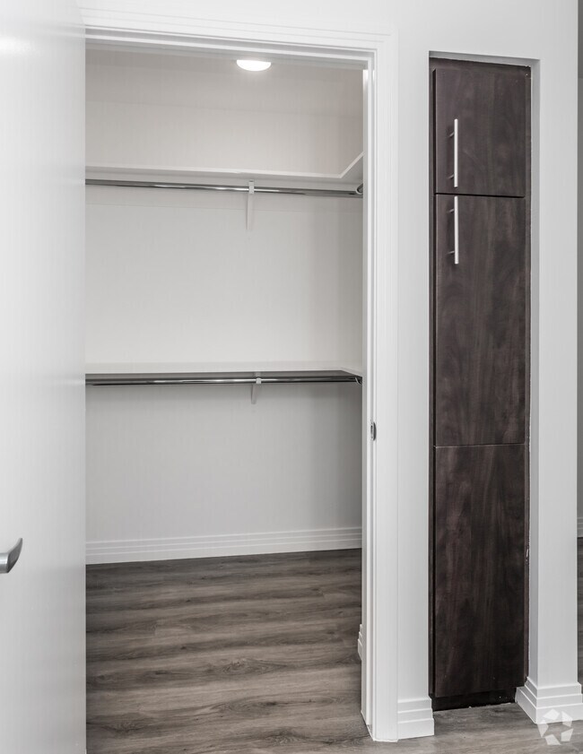 2HAB, 2BA - Roberts Hall