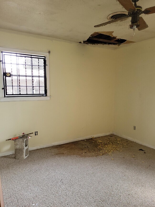 Building Photo - 2715 Hemingway Cir