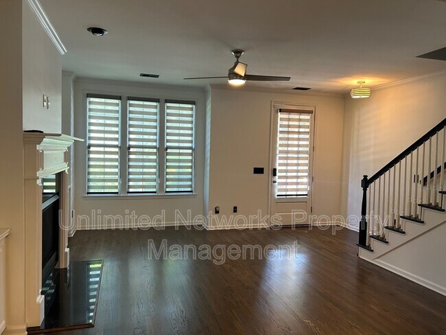 Foto del edificio - 6214 Carrrage Gate Ln