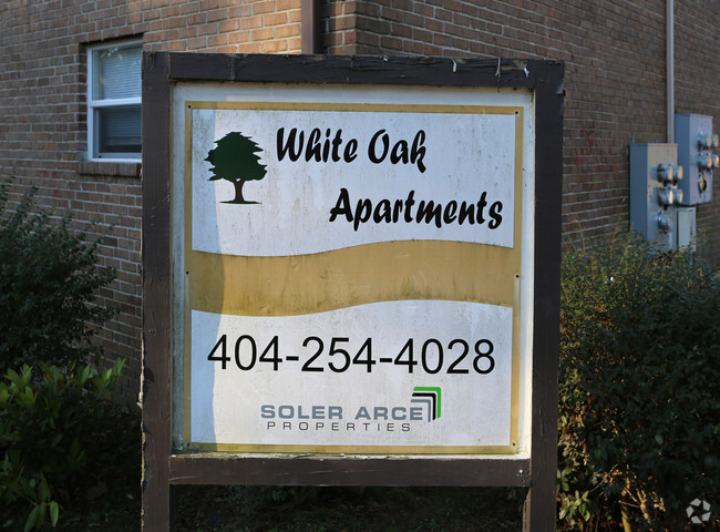Building Photo - White Oak Quadraplexes