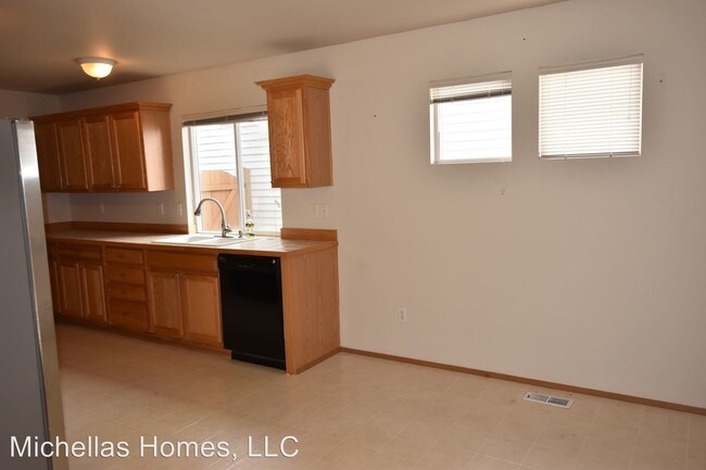 Foto del edificio - 3 br, 2.5 bath House - 7520 Cottonwood Dr SE