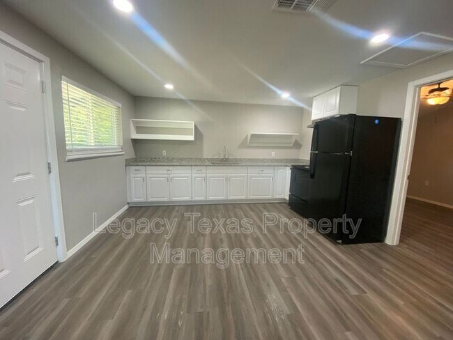 Foto del edificio - 1113 S Walnut St