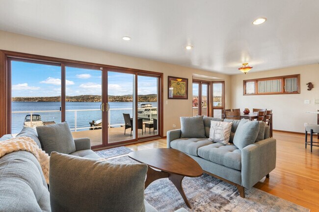 Foto del edificio - 10507 Rainier Ave S