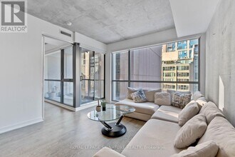 Building Photo - 39 Brant St