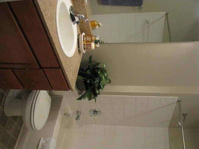 Foto del edificio - 1 Bedroom Available at Walker Square