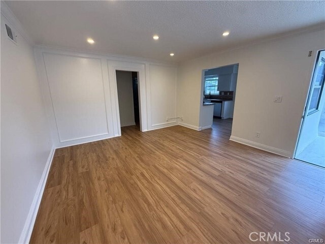 Building Photo - 1818 Deserta Dr