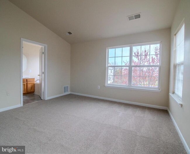 Building Photo - 15518 Kennett Square Way