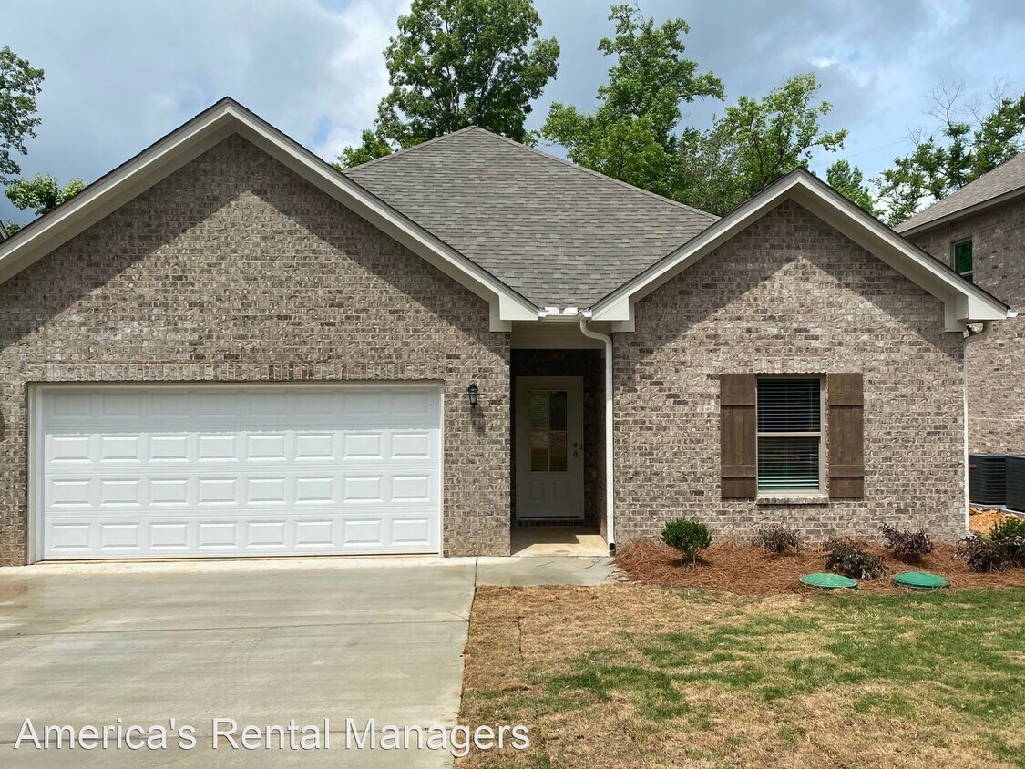 Foto principal - 4 br, 2 bath House - 7968 St. James Drive
