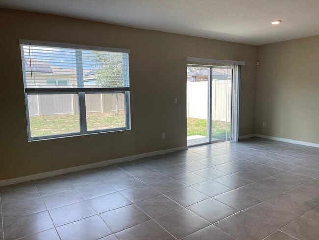 Building Photo - 9009 Tuscan Cypress St