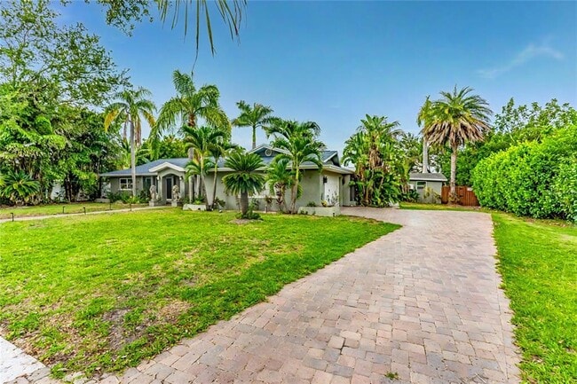 Foto del edificio - 3225 E Rosery Rd