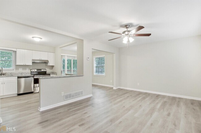 Foto del edificio - 1187 Mountain View Dr