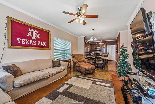 Foto del edificio - 1403 Medina Dr