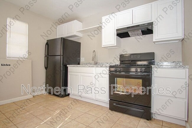 Building Photo - 1309 Chadbourne St