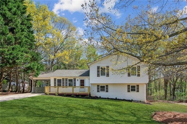 Building Photo - 2453 Falcon Ct