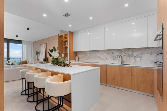 Foto del edificio - 700 NE 24th St