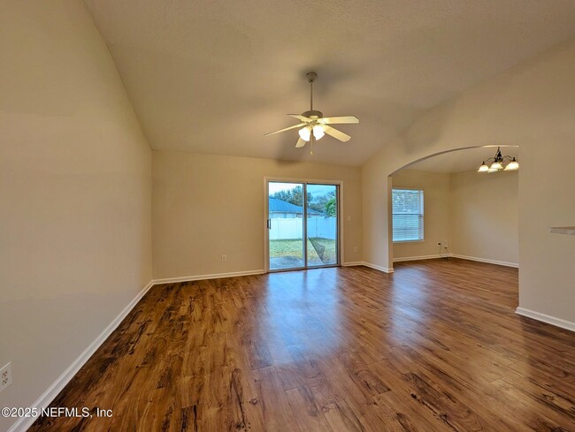 Building Photo - 893 Oak Arbor Cir