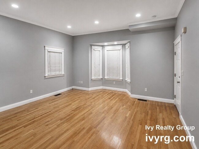 Building Photo - 86 Mt Vernon St
