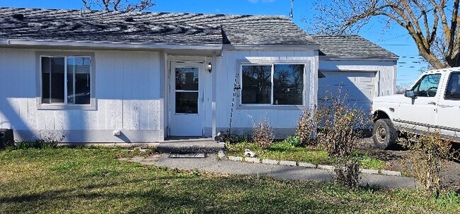 Foto del edificio - 1320 Pershing Rd