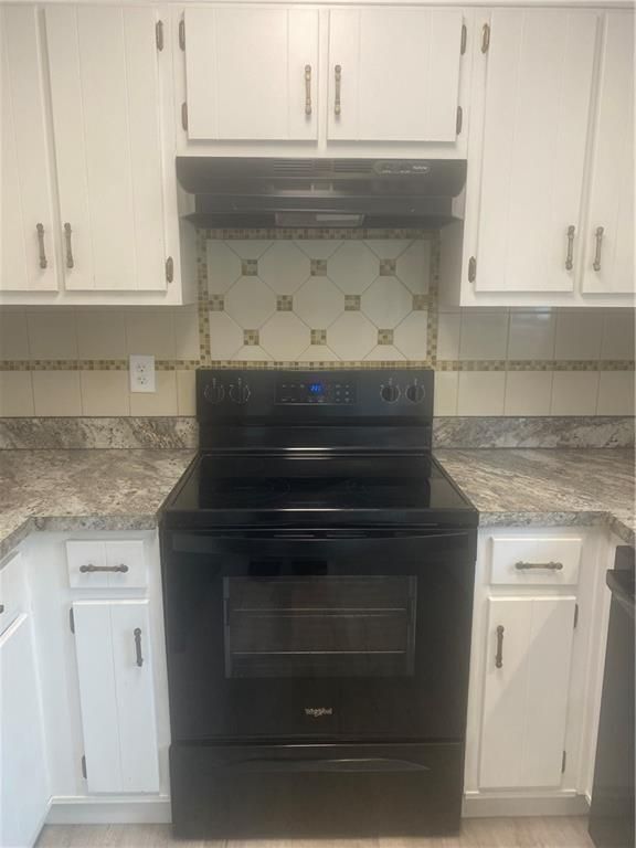 Foto del edificio - 64 Arnold Rd