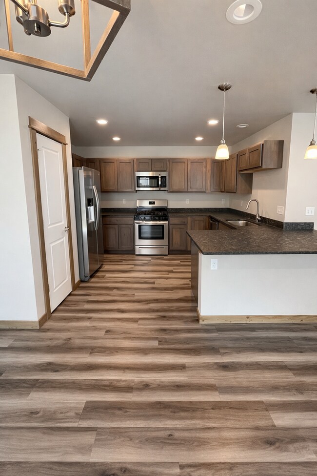 Foto del edificio - Beautiful 3 bedroom 2.5 bathroom townhouse in Belgrade