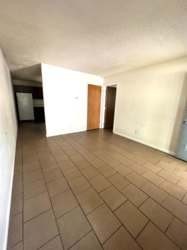 Building Photo - 402 Douglas
